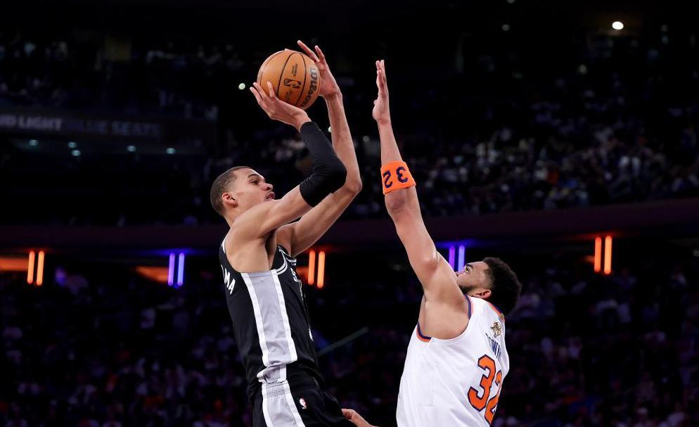 NBA官方总决赛G5裁判报告:漏吹哈珀对布伦森犯规 无碍尼克斯夺冠