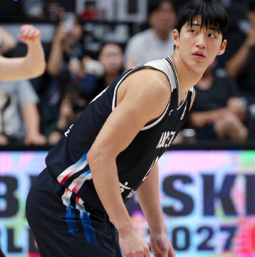 大爆发！韩旭17分钟19+5+2帽 赛季新高+全场最高率自由人大胜